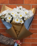 Premium White Daisy Bouquet - Image 3