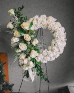 Timeless Tranquility White Standing Wreath - Image 3