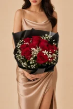 Midnight Romance – 12 Red Roses